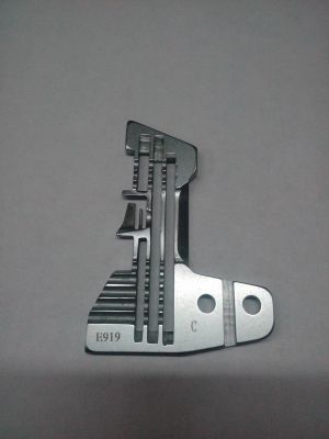 Siruba 747F Пластина игольная E919C (original)
